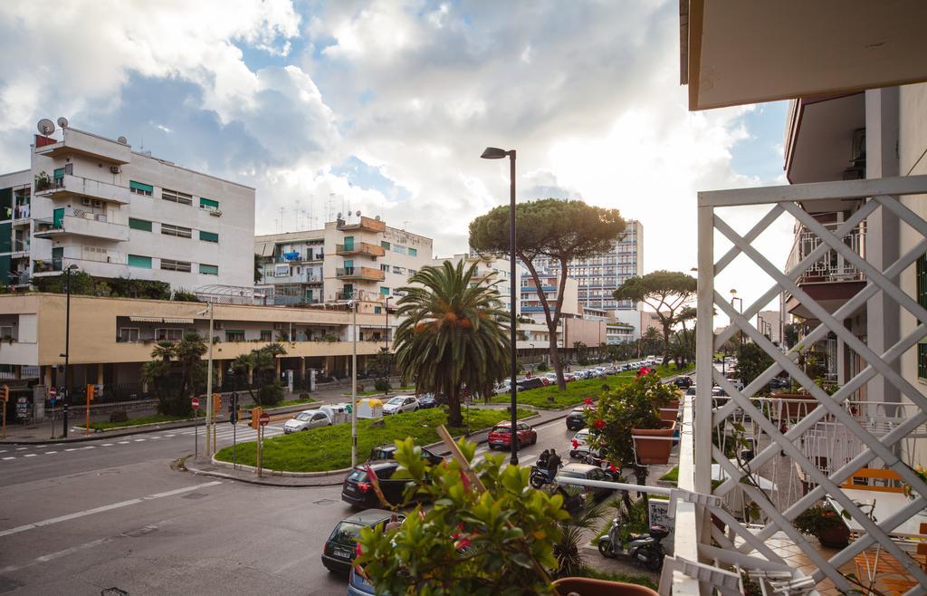 Anthea Bb Napoli Acomodação com café da manhã Exterior foto