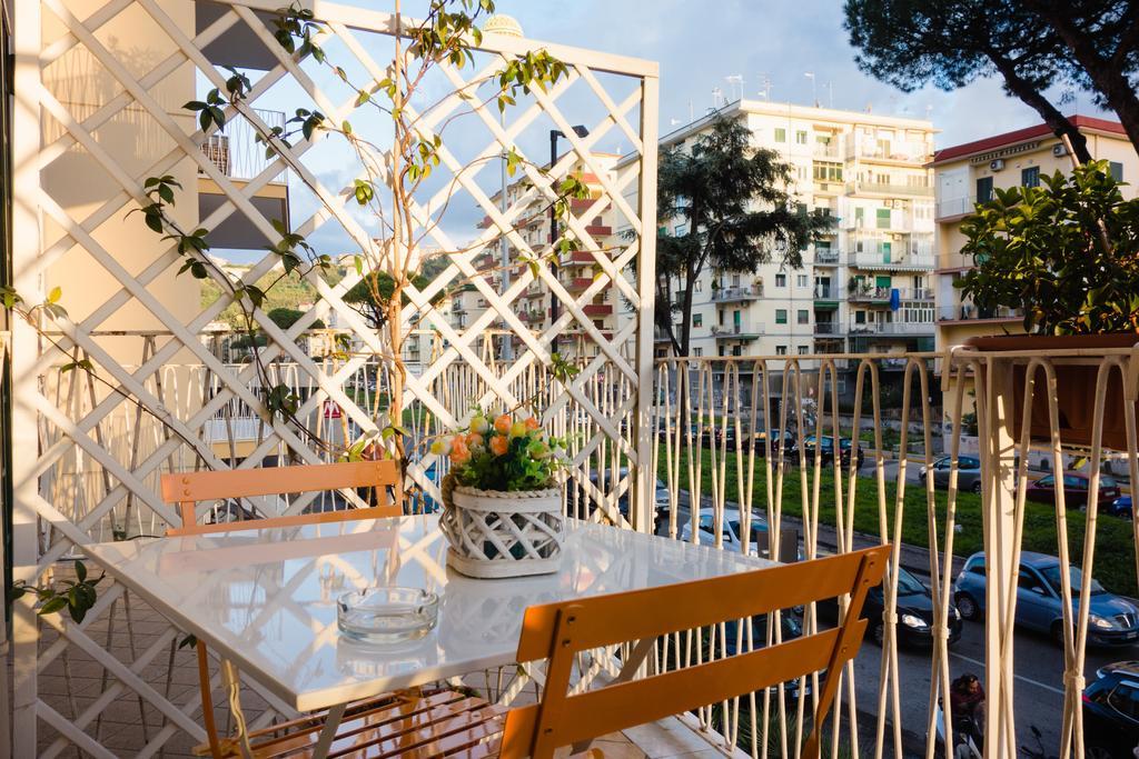 Anthea Bb Napoli Acomodação com café da manhã Exterior foto